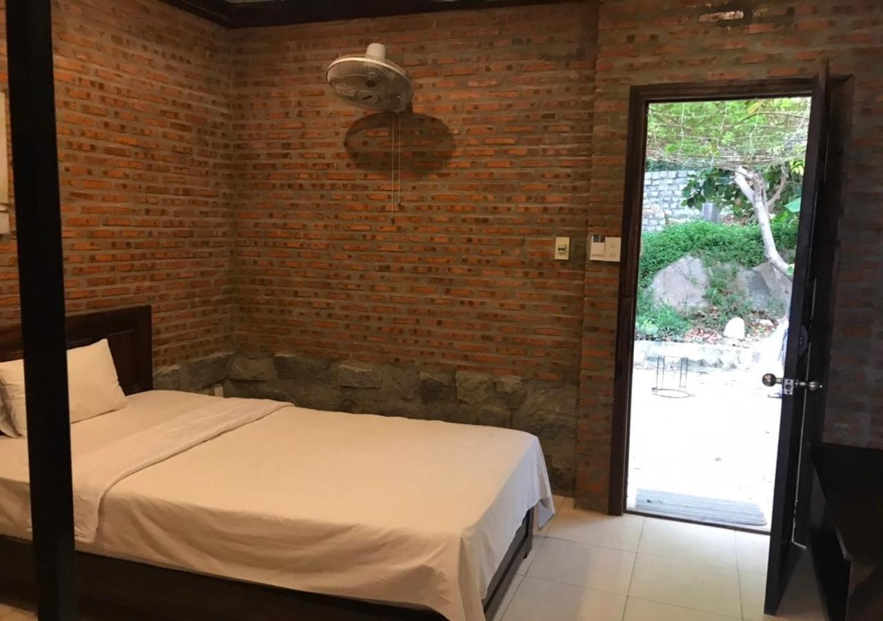 Wild Beach Boutique Resort Ninh Phuoc Esterno foto
