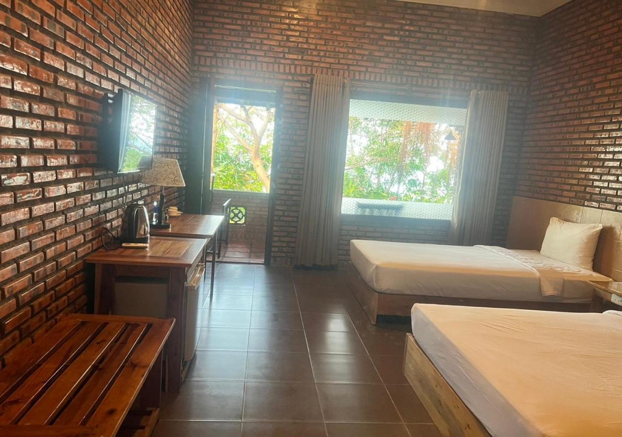 Wild Beach Boutique Resort Ninh Phuoc Esterno foto