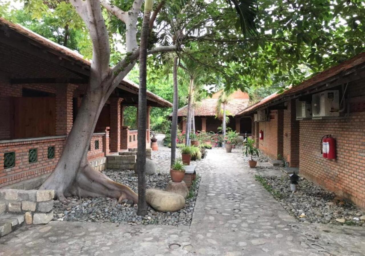 Wild Beach Boutique Resort Ninh Phuoc Esterno foto
