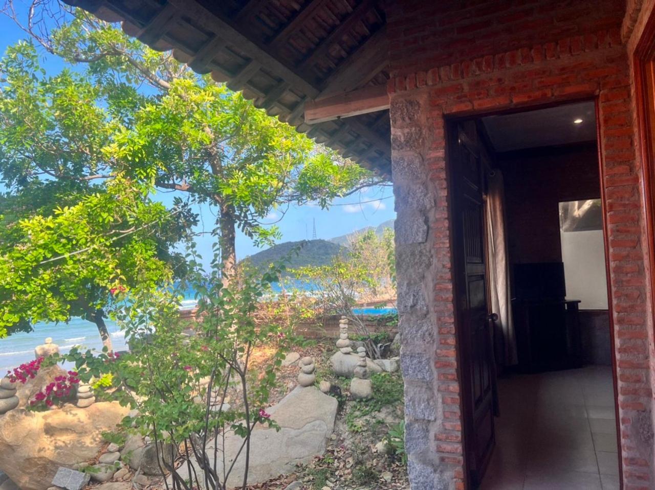 Wild Beach Boutique Resort Ninh Phuoc Esterno foto