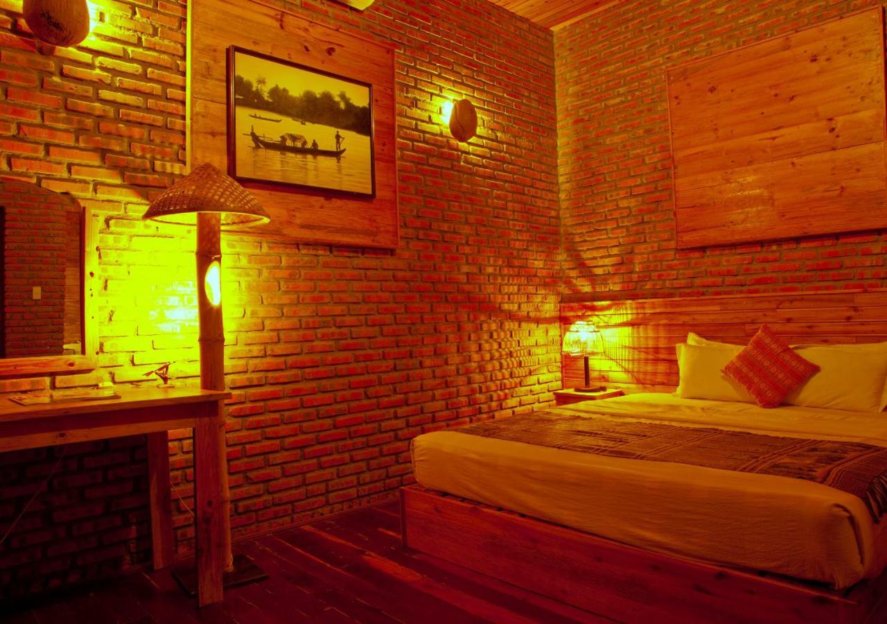 Wild Beach Boutique Resort Ninh Phuoc Esterno foto